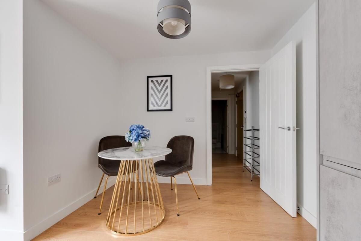1 Bed Modern Apartment In A Converted Mill Leeds  Exterior foto
